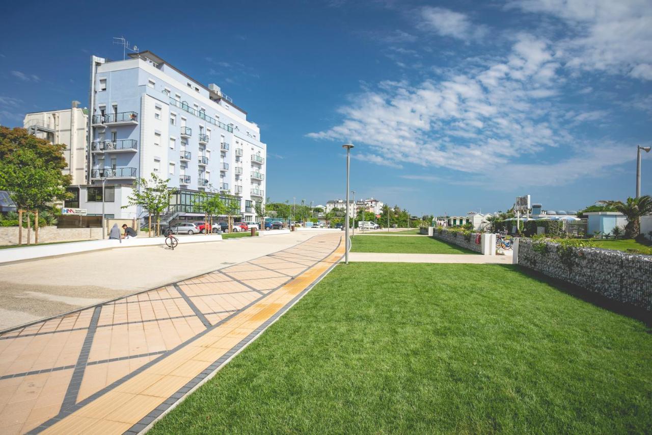 Hotel Baya - In Centro, Sul Mare Milano Marittima Extérieur photo