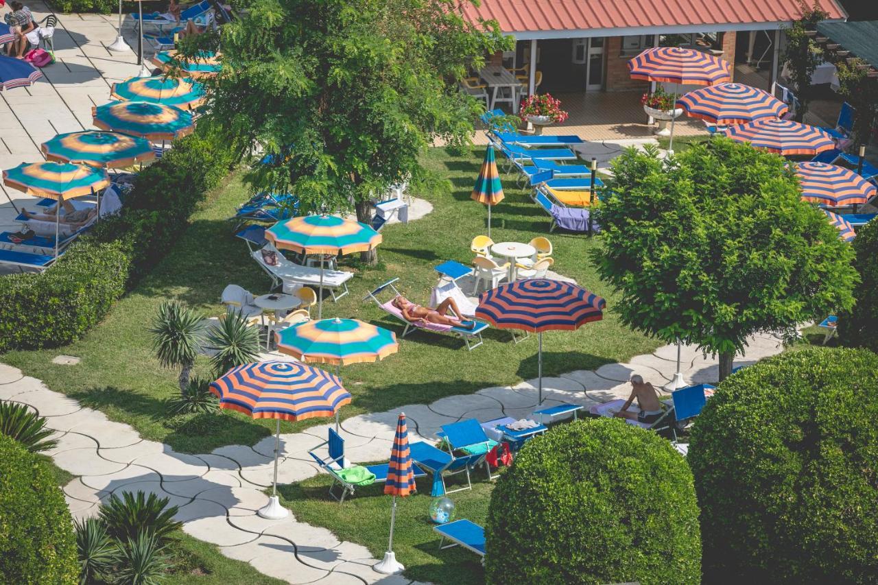 Hotel Baya - In Centro, Sul Mare Milano Marittima Extérieur photo