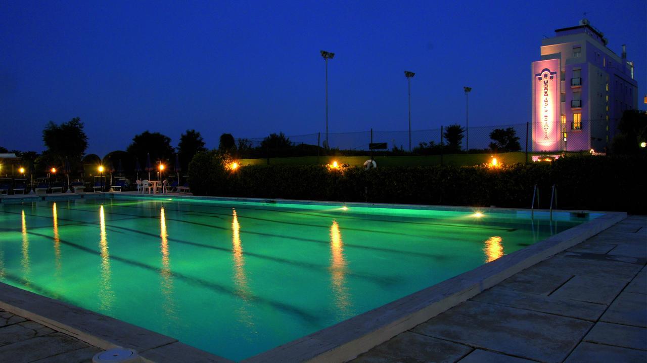 Hotel Baya - In Centro, Sul Mare Milano Marittima Extérieur photo